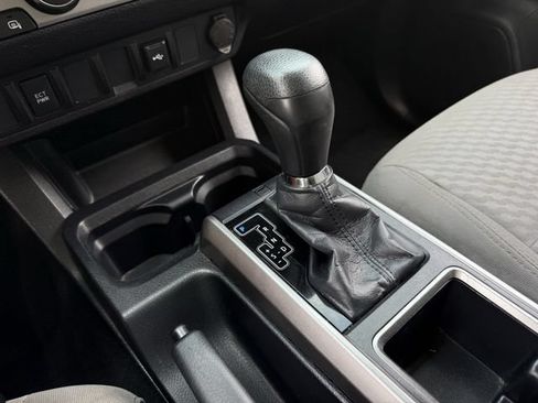 Used 2023 Toyota Tacoma SR5 w/ SR5 Appearance Package RWD image 20