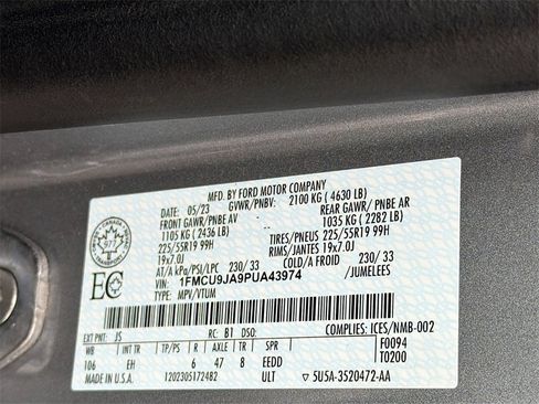 Used 2023 Ford Escape Platinum image 34