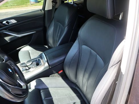 Used 2021 BMW X7 xDrive40i w/ Premium Package AWD/4WD image 25