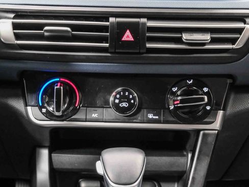 Used 2021 Kia Seltos S image 16