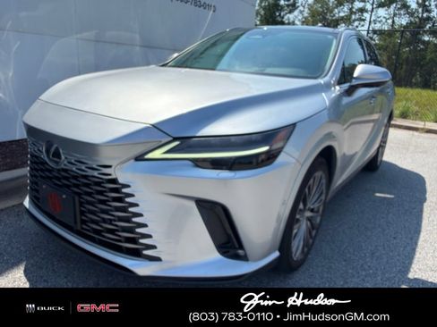 Used 2024 Lexus RX 350 AWD w/ Convenience Package image 3