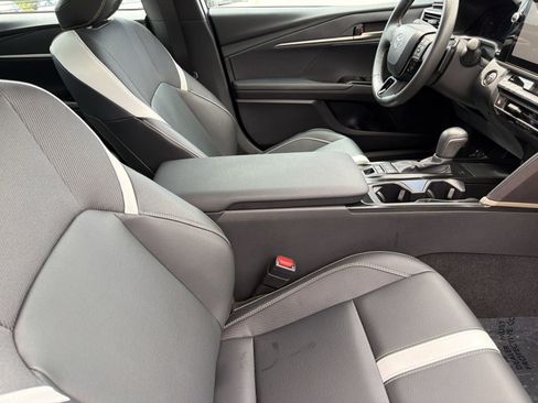 Used 2025 Toyota Camry SE w/ Multimedia Upgrade Package FWD image 23