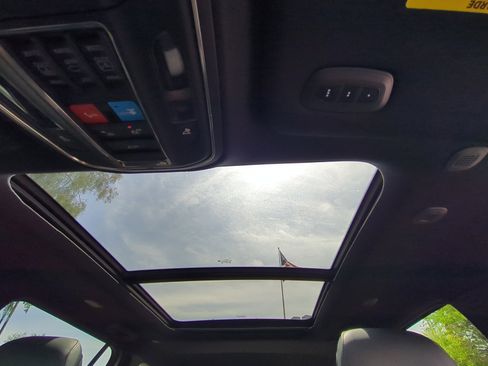 New 2026 Jeep Cherokee Overland w/ Trailer Tow Group AWD/4WD image 33