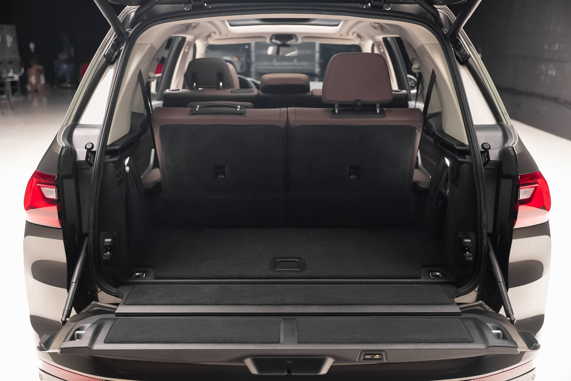 Used 2020 BMW X7 xDrive40i w/ Parking Assistance Package AWD/4WD image 76