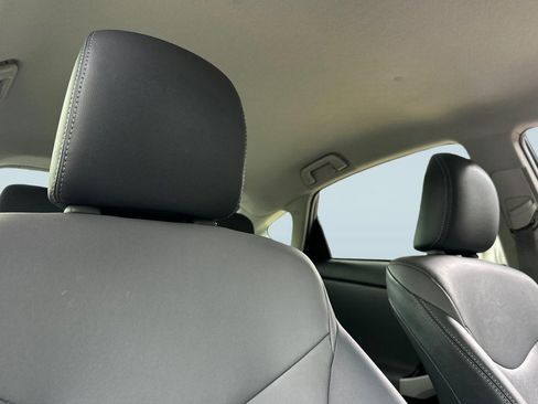 Used 2013 Toyota Prius Four FWD image 27