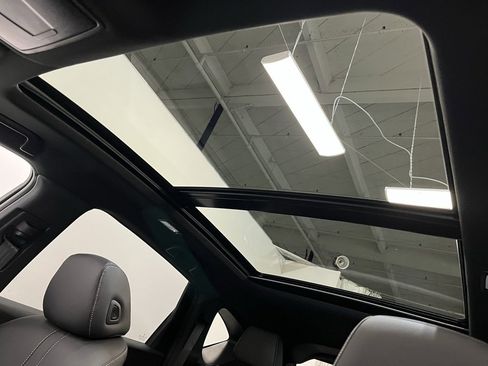 New 2025 Acura RDX SH-AWD image 10