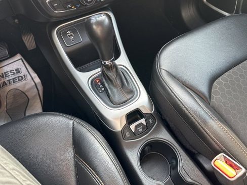 Certified 2021 Jeep Compass Latitude image 18