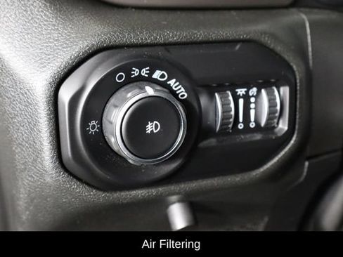 Used 2020 Jeep Wrangler Unlimited Sport S AWD/4WD image 16