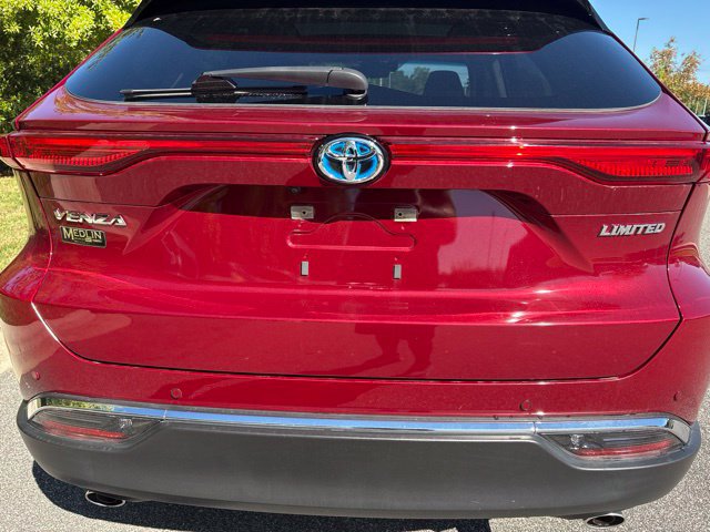Used 2024 Toyota Venza Limited AWD/4WD image 12
