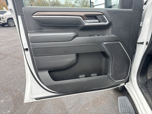 Used 2024 Chevrolet Silverado 2500 LT image 15