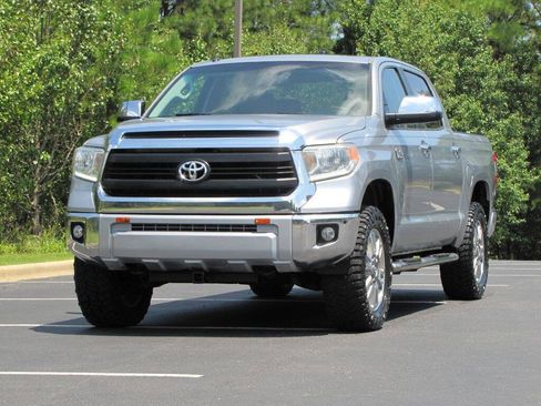 Used 2014 Toyota Tundra 1794 Edition AWD/4WD image 10