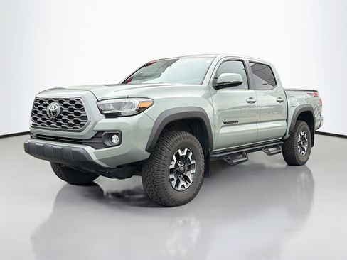 Used 2023 Toyota Tacoma TRD Off-Road w/ Advanced Technology Package image 11