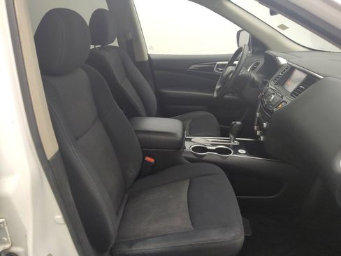 Used 2019 Nissan Pathfinder SV FWD image 21