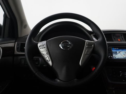 Used 2015 Nissan Sentra SL w/ SL Premium Package image 13