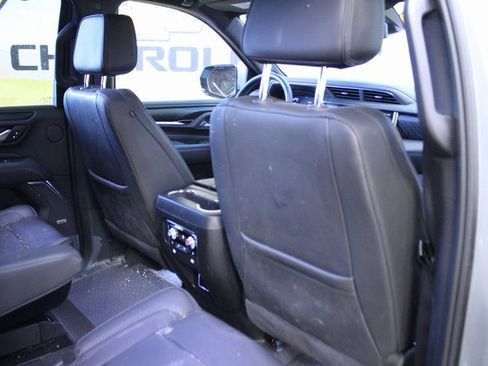 Used 2024 GMC Yukon Denali w/ Max Trailering Package image 9