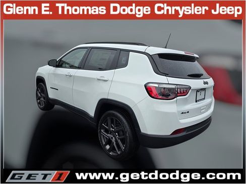 New 2026 Jeep Compass Latitude image 4