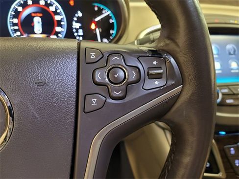Used 2014 Buick LaCrosse Premium image 23