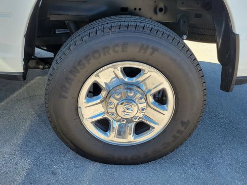 Used 2024 RAM 2500 Big Horn w/ Bed Utility Group image 26