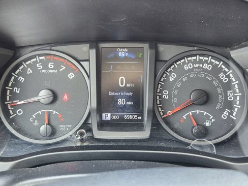 Used 2022 Toyota Tacoma SR RWD image 16