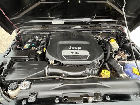 Used 2015 Jeep Wrangler Unlimited Sport w/ Quick Order Package 24S image 11