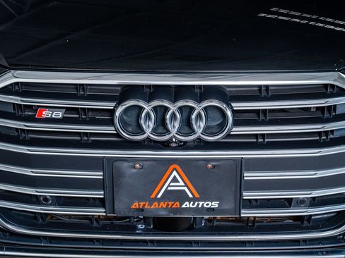 Used 2020 Audi S8 L image 16