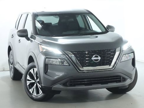 Certified 2023 Nissan Rogue SV image 2