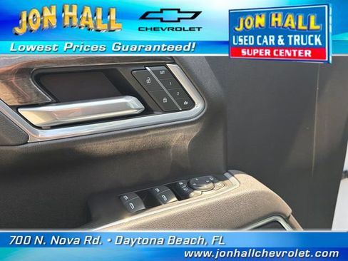 Used 2025 Chevrolet Silverado 3500 LTZ w/ LTZ Convenience Package AWD/4WD image 24