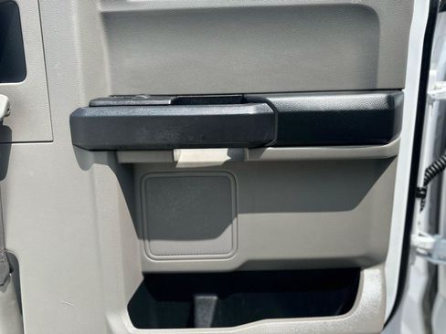 Used 2019 Ford F150 XL w/ Equipment Group 101A Mid RWD image 18