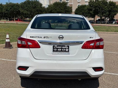 Used 2018 Nissan Sentra SV FWD image 7