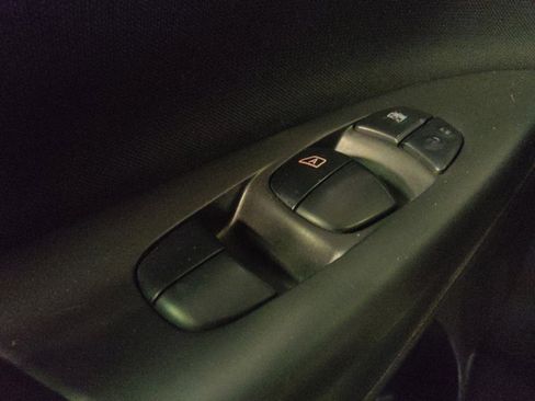 Used 2019 Nissan Sentra SV image 27