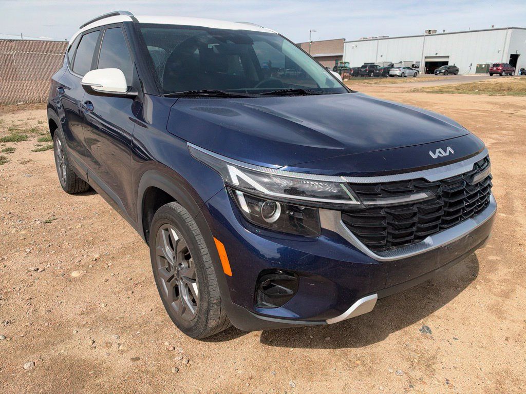 Certified 2024 Kia Seltos S AWD/4WD image 7