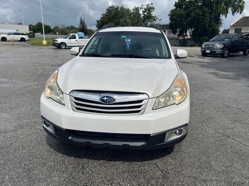 Used 2011 Subaru Outback 2.5i Premium w/ Popular Equipment Group 1A AWD/4WD image 7