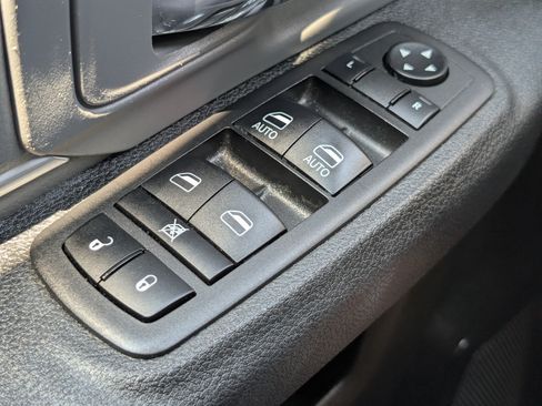 Used 2023 RAM 1500 Classic SLT w/ Electronics Group AWD/4WD image 20
