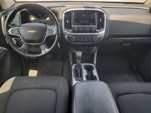 Used 2022 Chevrolet Colorado LT AWD/4WD image 21