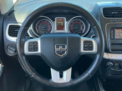 Used 2017 Dodge Journey SE w/ Flexible Seating Group image 32