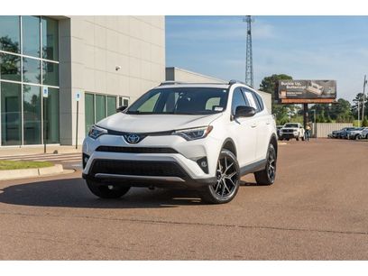 Used 2018 Toyota RAV4 SE w/ All Weather Liner Package