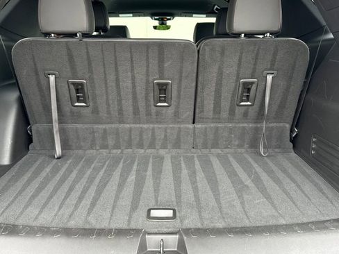 Used 2023 Chevrolet Traverse RS w/ LPO, Cargo Package FWD image 18
