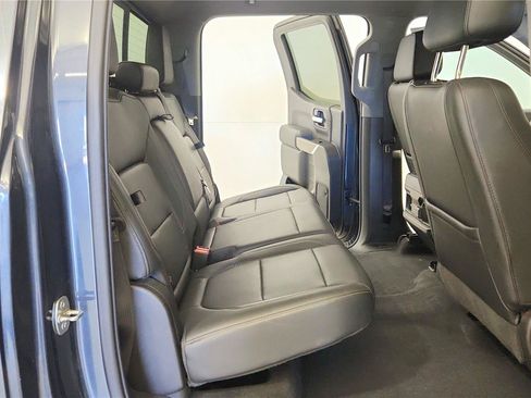 Used 2020 Chevrolet Silverado 1500 RST AWD/4WD image 28