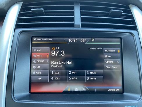 Used 2013 Ford Edge Limited AWD/4WD image 30