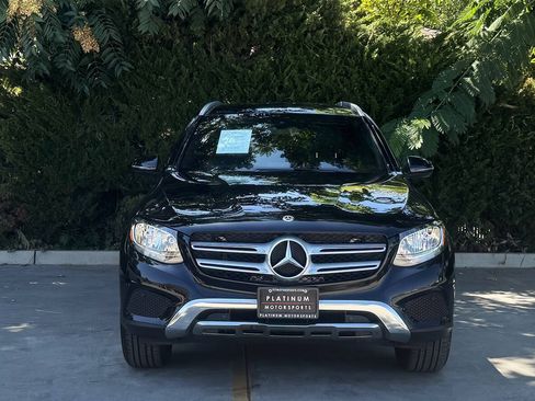 Used 2018 Mercedes-Benz GLC 300 image 2