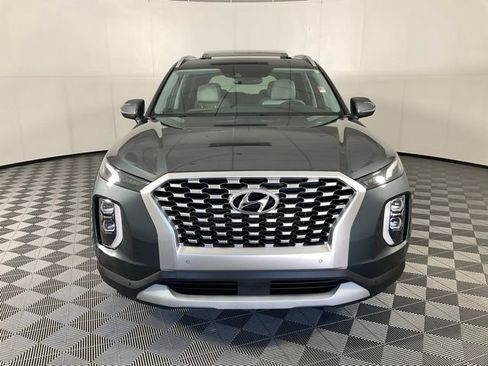 Used 2022 Hyundai Palisade SEL w/ Convenience Package image 2