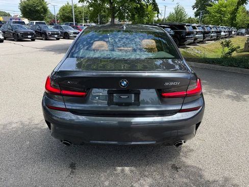 Used 2022 BMW 330i xDrive Sedan w/ M Sport Package AWD/4WD image 4