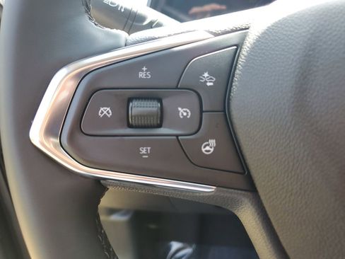 Used 2025 Chevrolet Trax LT w/ LT Convenience Package image 29