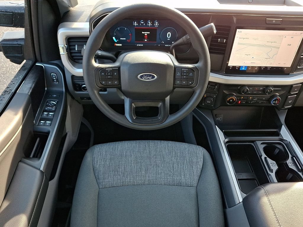 Used 2025 Ford F250 XLT w/ Black Appearance Package AWD/4WD image 11