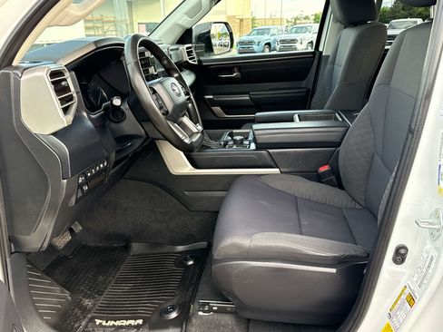 Used 2023 Toyota Tundra SR5 w/ SR5 Convenience Package AWD/4WD image 9