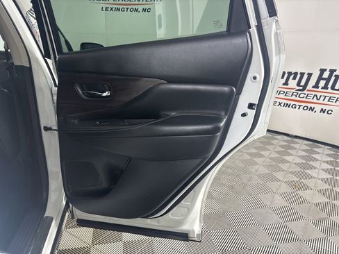 Used 2024 Nissan Murano Platinum w/ Cargo Package image 27
