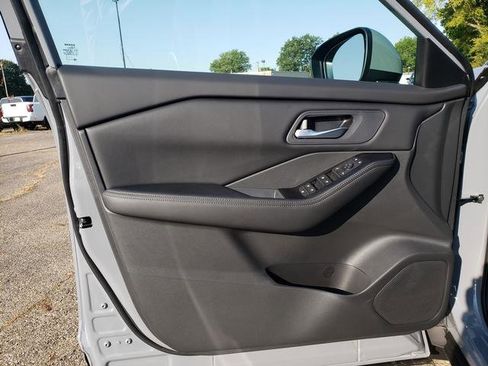 New 2026 Nissan Rogue SV image 16