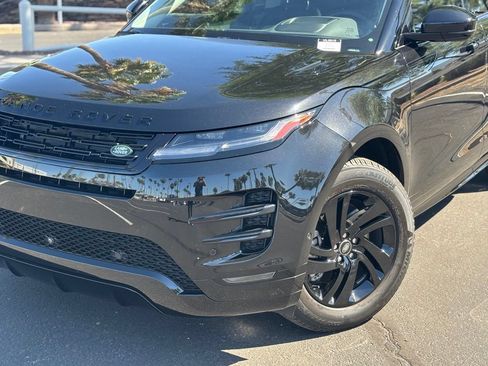 Used 2025 Land Rover Range Rover Evoque Dynamic SE AWD/4WD image 2