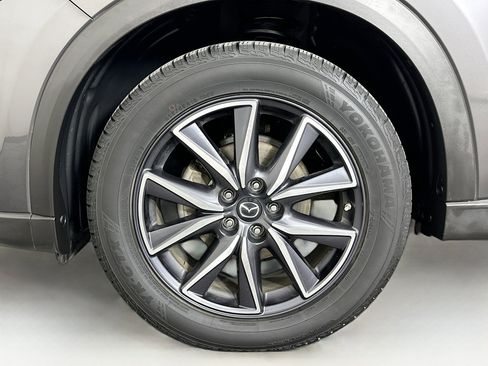 Used 2018 MAZDA CX-5 Touring w/ Preferred Equipment Package image 11