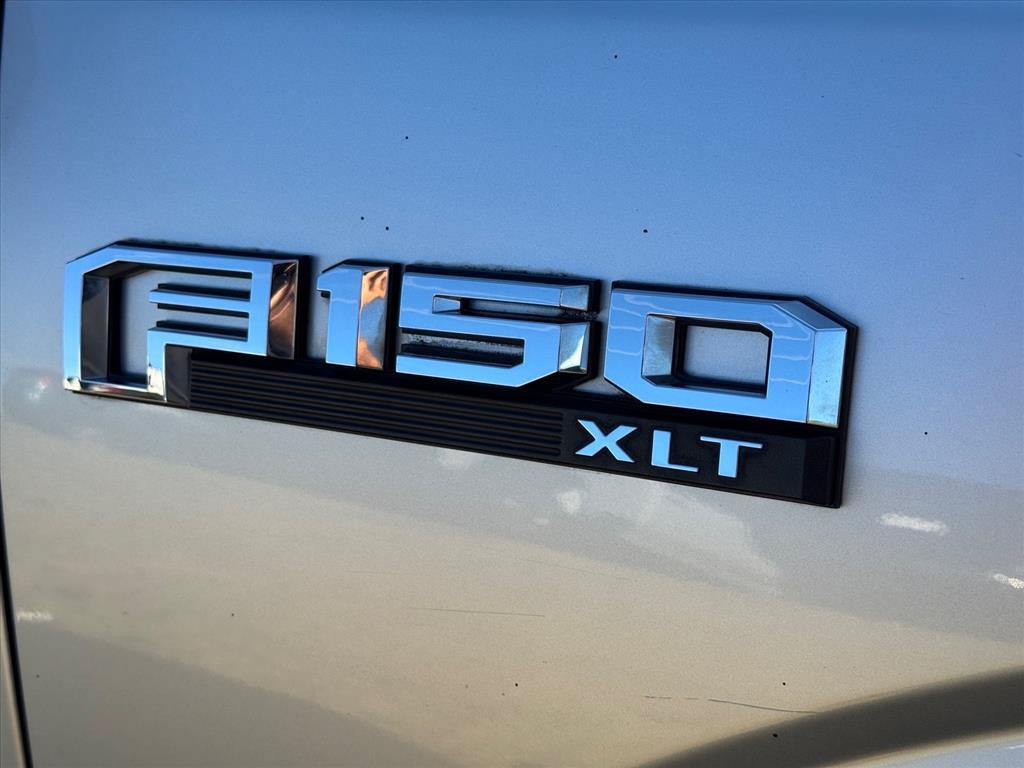 Used 2017 Ford F150 XLT RWD image 3
